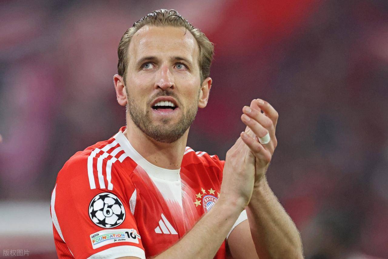 欧冠联赛:拜仁淘汰皇马,球迷揭开真相,扒出小细节